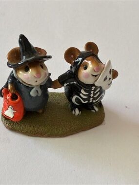 Wee Forrest folkSmall Pets Halloween Figurine Set - Brown & Black